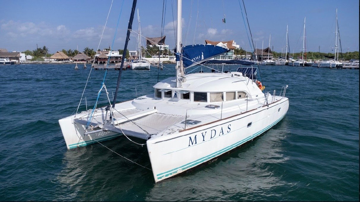 42ft Catamaran MYDAS
