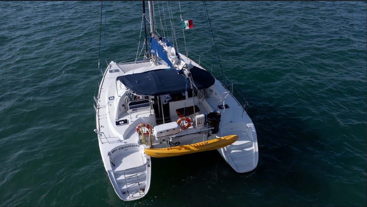 42ft Catamaran MYDAS