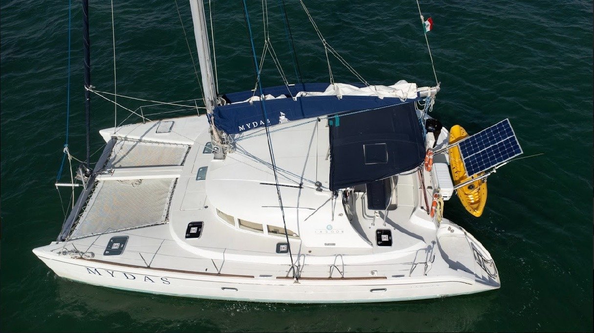 42ft Catamaran MYDAS